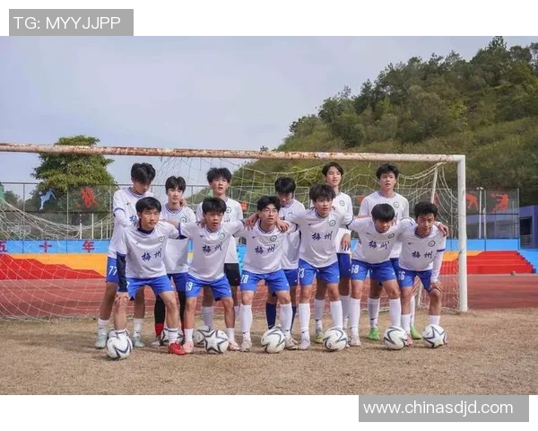 梅州足球之星的崛起与成就探讨